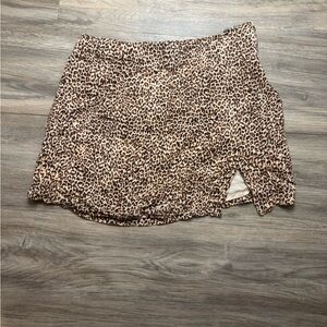 Leopard Print Mini Skirt (S)
